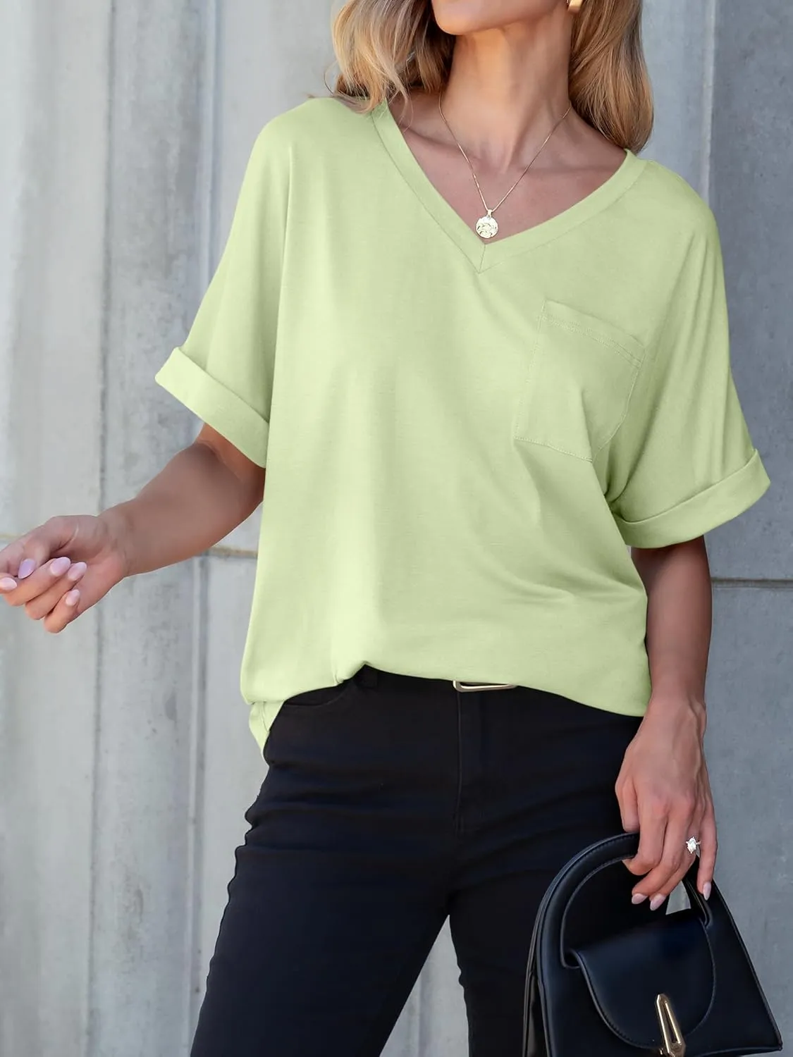 ANRABESS Women T Shirts Oversized Short Sleeve V Neck 2025 Summer Casual Loose Tops Basic Tee Shirts Outfits with Pocket