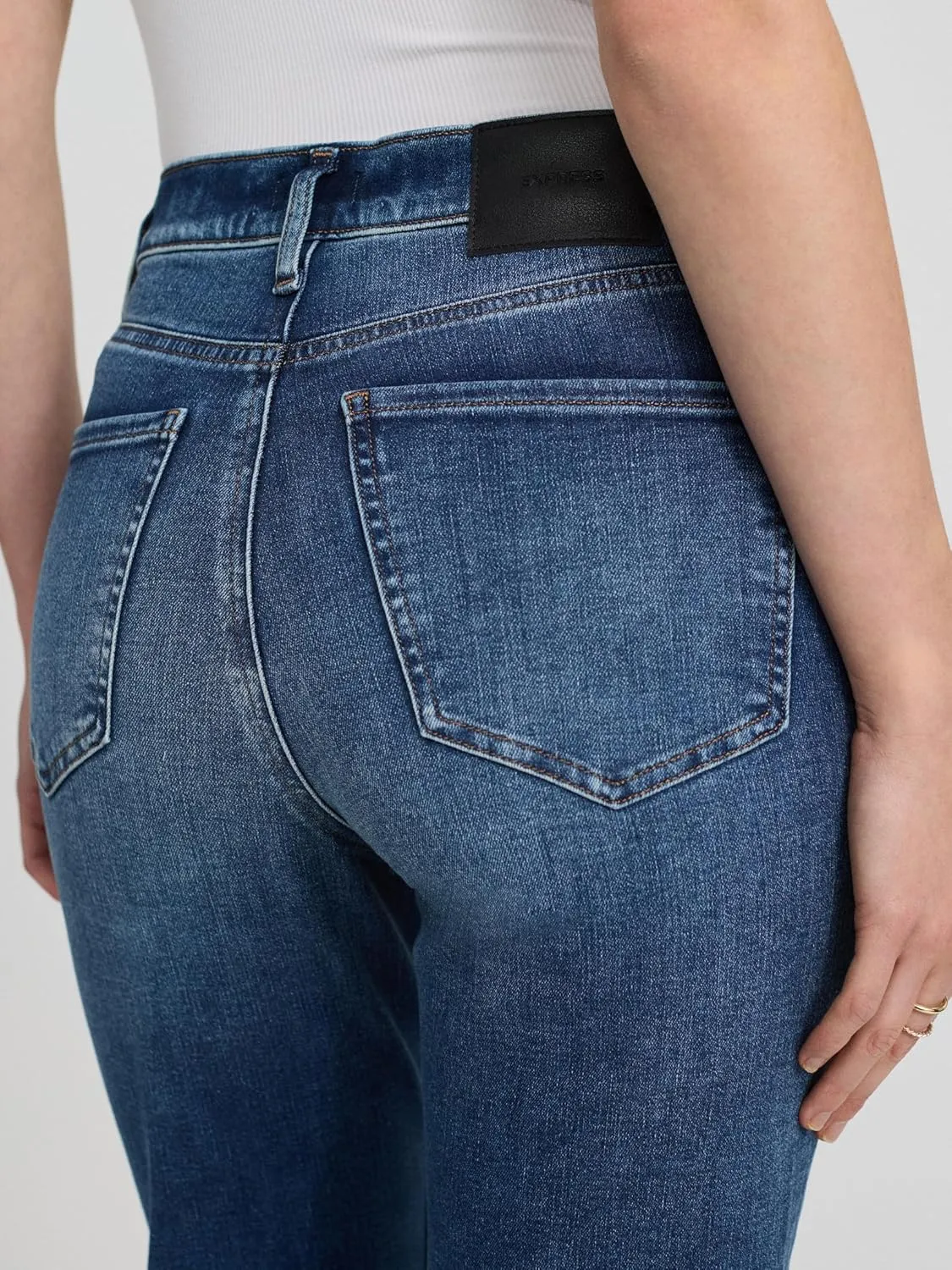 EXPRESS Womens HIGH Rise Straight Ankle Jean