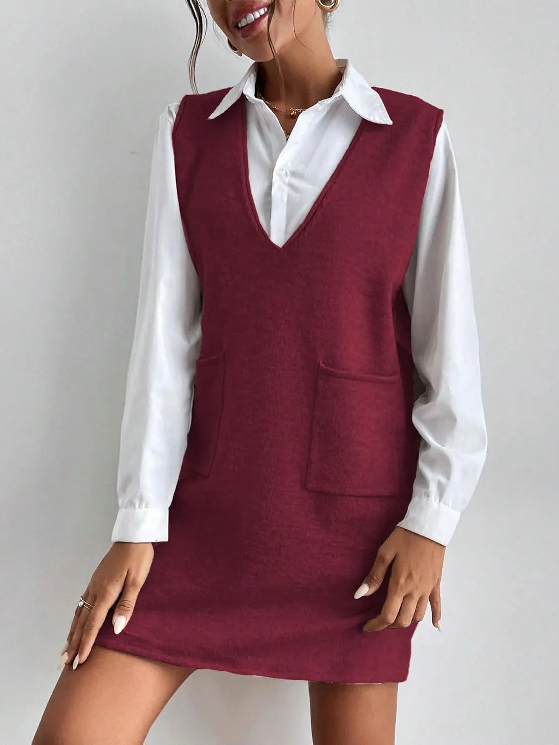 OYOANGLE Women's V Neck Sleeveless Knitted Solid Short Sweater Dress with Pockets