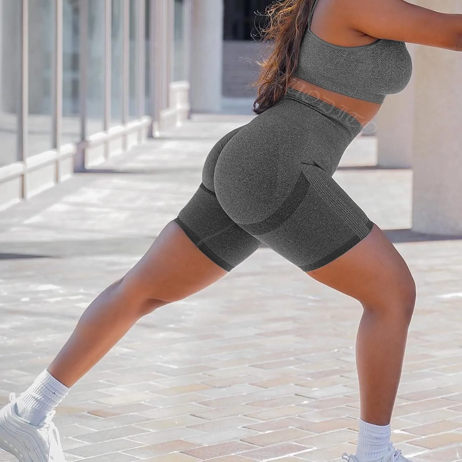 Scrunch Butt Lifting Shorts for Women Workout Gym Smile Contour Seamless Leggings High Waist Ruched Booty Yoga Shorts