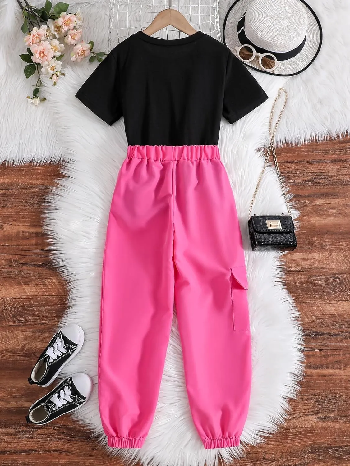 WDIRARA Girl's 2 Piece Outfit Letter Print Short Sleeve Tee and Pocket Cargo Pants Set
